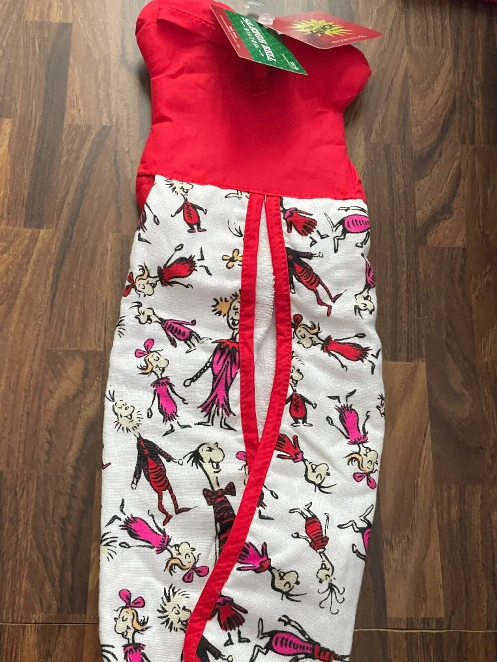 Sleigh Bell Bistro Dr. Seuss The Grinch kitchen towel-NWT